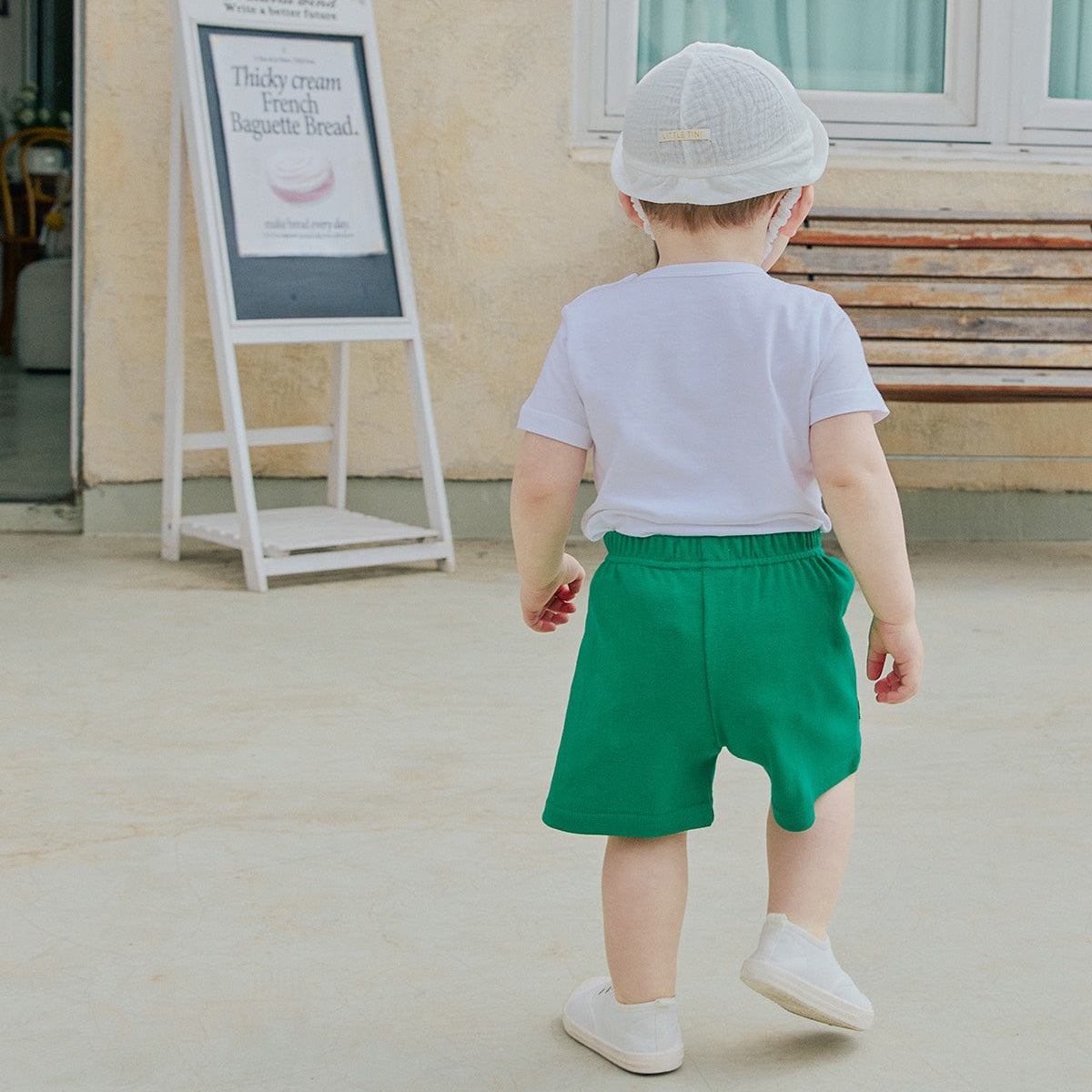 グリーンパンツ　Green Pants