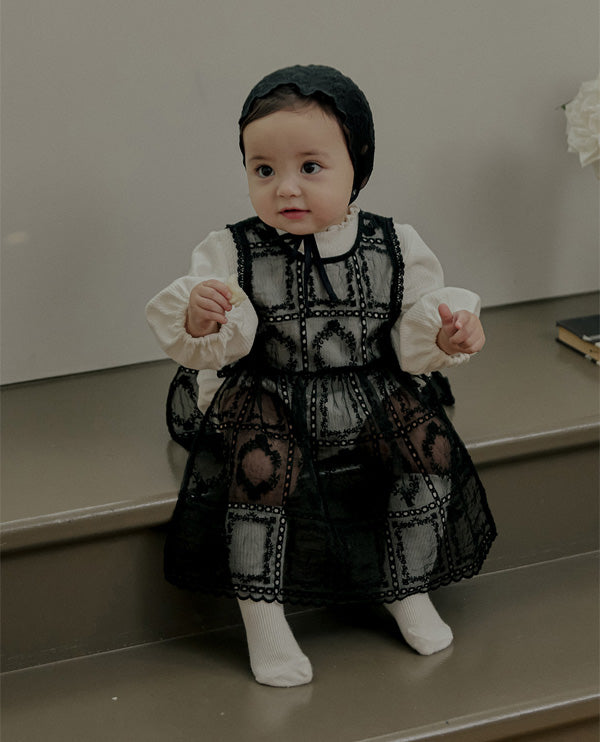 セラフィンエプロンワンピース