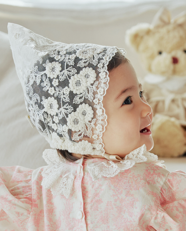 べルサイユボンネットハット