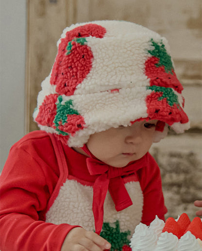 スウィートベリー イヤーマフ付きバケットハットSweet Berry Earmuffs Bucket Hat
